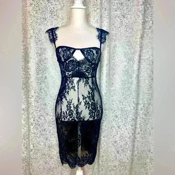 Dresses & Skirts - Chic Black Lace Cutout Mini Dress